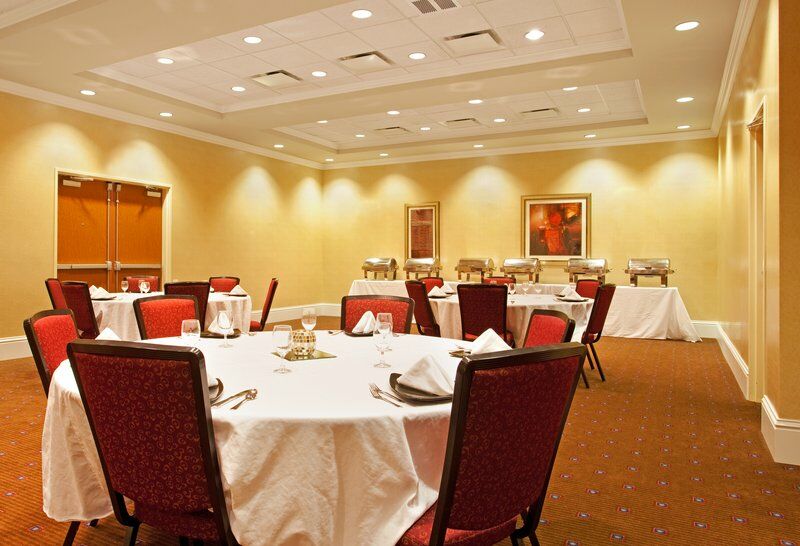 Holiday Inn Aurora North - Naperville By Ihg Exterior foto